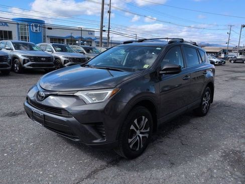 Certified 2017 Toyota RAV4 LE w/ Carpet Mat Package image 8