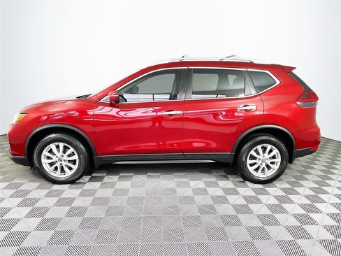 Used 2018 Nissan Rogue SV w/ Sun & Sound Touring Package AWD/4WD image 4