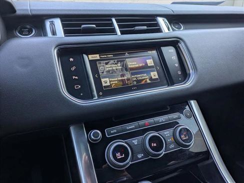 Used 2016 Land Rover Range Rover Sport HSE image 12