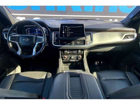 Used 2022 Chevrolet Suburban Z71 w/ Z71 Off-Road Package image 16