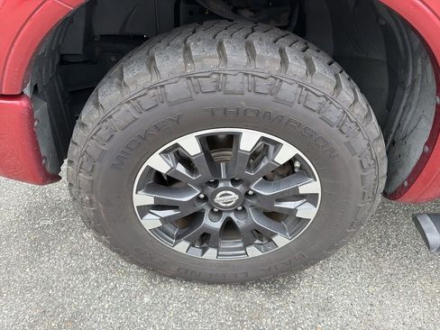 Used 2019 Nissan Titan PRO-4X image 11