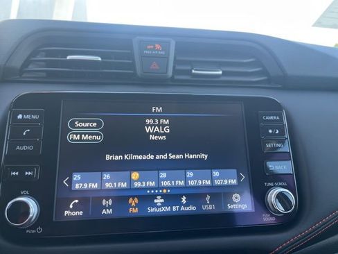 Used 2025 Nissan Versa SR w/ Trunk Package image 15