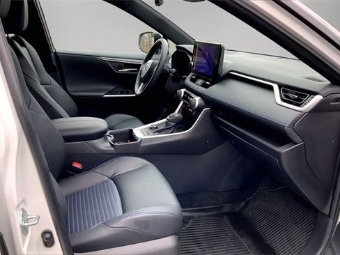 Used 2024 Toyota RAV4 XSE image 7