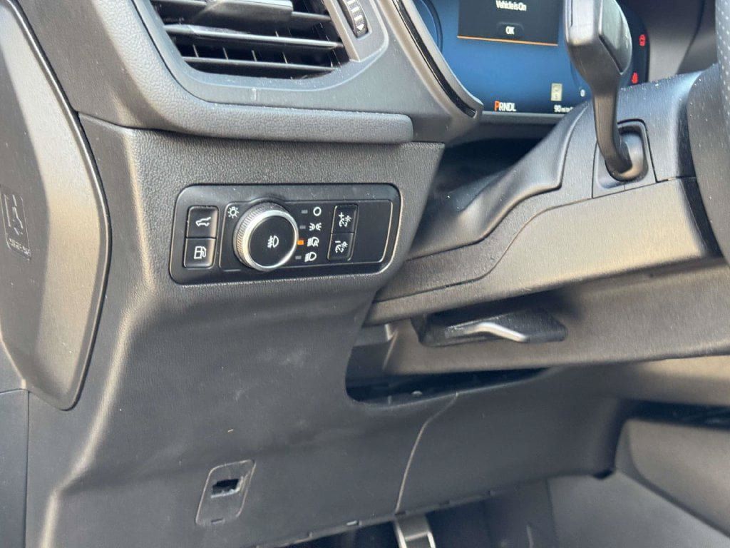 Used 2023 Ford Escape ST-Line Elite AWD/4WD image 9