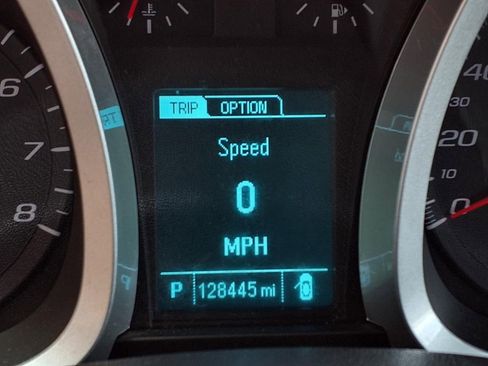 Used 2017 Chevrolet Equinox LT w/ Convenience Package AWD/4WD image 11