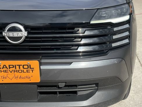 Used 2025 Nissan Kicks SV image 7