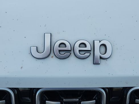 Used 2021 Jeep Grand Cherokee L Summit w/ Advanced Protech Group IV image 24