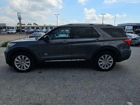Used 2023 Ford Explorer King Ranch w/ Technology Package AWD/4WD image 4