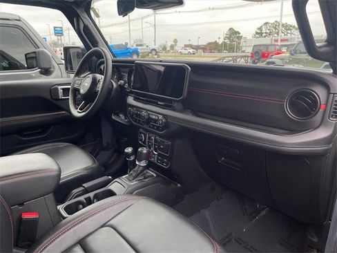 Used 2024 Jeep Wrangler Unlimited Rubicon w/ Safety Group image 22
