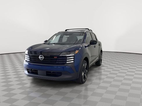 New 2026 Nissan Kicks SR w/ Cold Weather Package AWD/4WD image 5