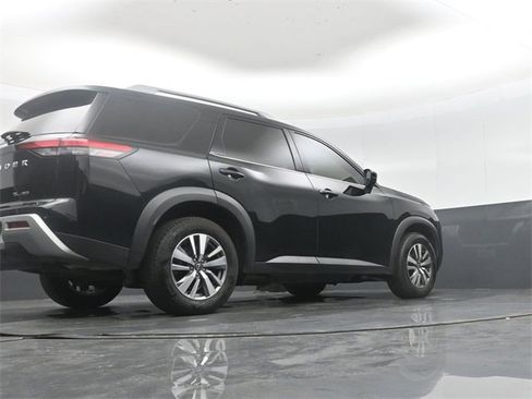 Used 2023 Nissan Pathfinder SL image 44