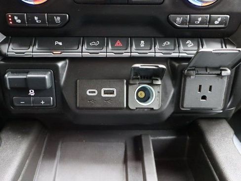 Used 2023 GMC Sierra 3500 AT4 w/ AT4 Preferred Package image 11