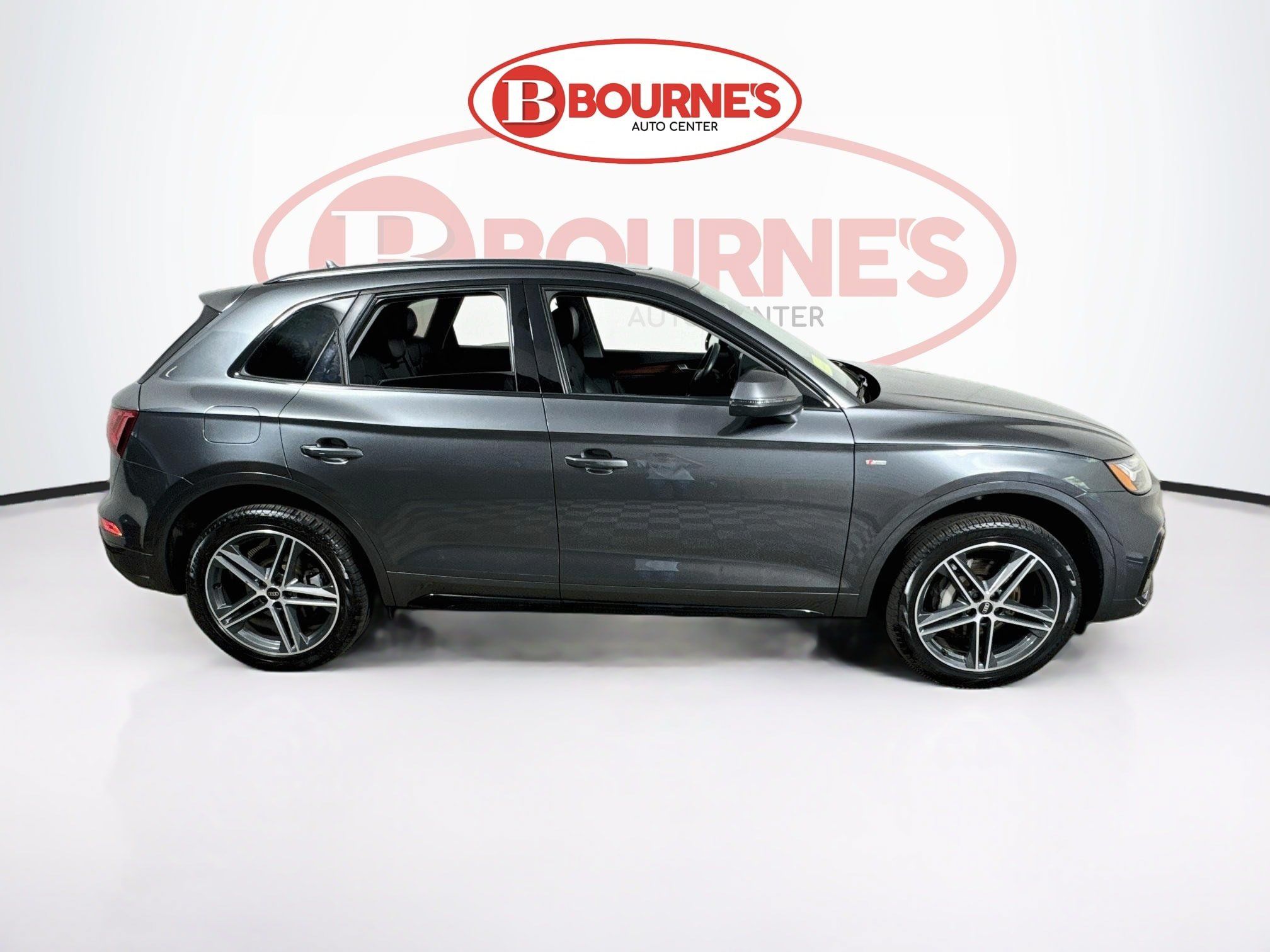 Used 2023 Audi Q5 e Premium Plus w/ Premium Plus Package AWD/4WD image 12