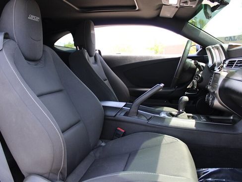 Used 2014 Chevrolet Camaro SS w/ SS Performance Package RWD image 37