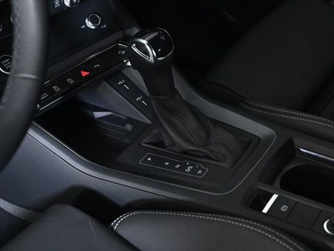 Used 2025 Audi Q3 2.0T Premium w/ Convenience Package image 23