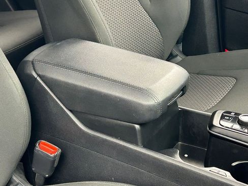 Used 2024 Kia Sportage LX FWD image 36