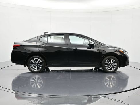 New 2025 Nissan Versa SV w/ Trunk Package FWD image 4