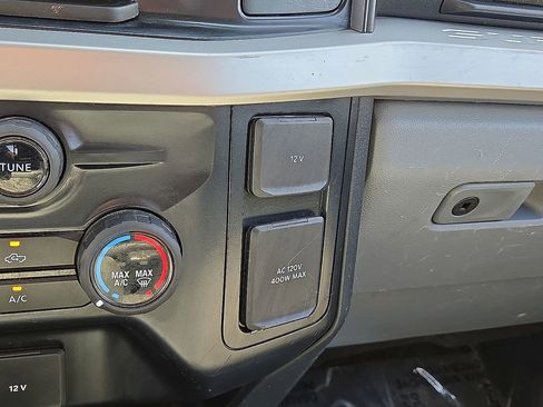 Used 2024 Ford F250 XLT AWD/4WD image 31
