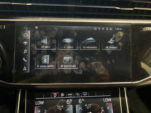 Used 2023 Audi Q8 Premium Plus w/ Premium Plus Package AWD/4WD image 19