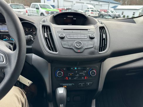 Used 2017 Ford Escape SE w/ SE Cold Weather Package image 12