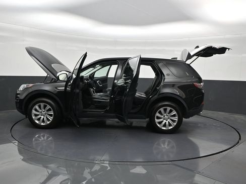 Used 2018 Land Rover Discovery Sport SE AWD/4WD image 32