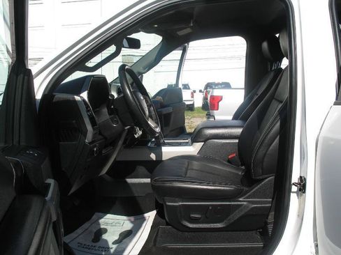 Used 2020 Ford F150 Lariat w/ Equipment Group 502A Luxury AWD/4WD image 18