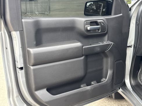 Used 2025 GMC Sierra 1500 Pro w/ Pro Value Package image 3