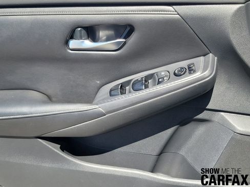 Used 2020 Nissan Sentra SV FWD image 18