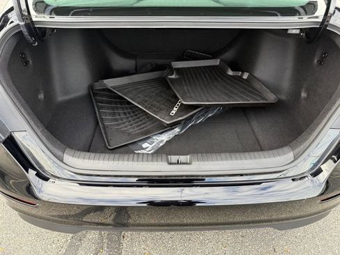 Used 2025 Honda Accord LX image 6