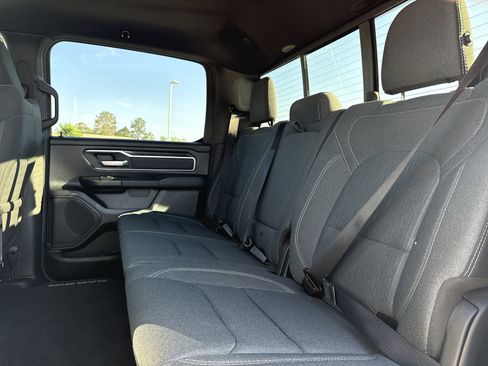 Used 2022 RAM 1500 Big Horn AWD/4WD image 38