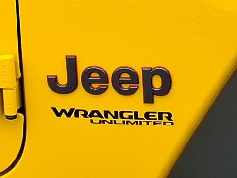 Used 2021 Jeep Wrangler Unlimited Rubicon w/ LED Lighting Group image 9