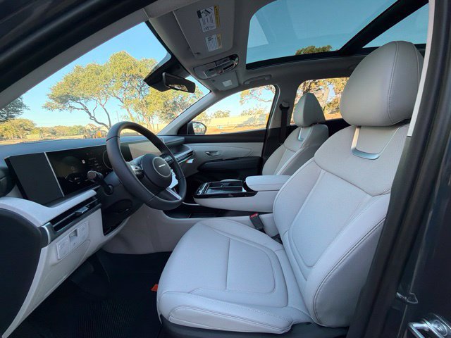New 2026 Hyundai Tucson Limited w/ Tow & Go Package AWD/4WD image 17