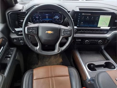Used 2025 Chevrolet Silverado 3500 High Country w/ High Country Premium Package AWD/4WD image 24