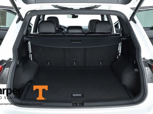 Used 2022 Volkswagen Tiguan SE R-Line AWD/4WD image 68