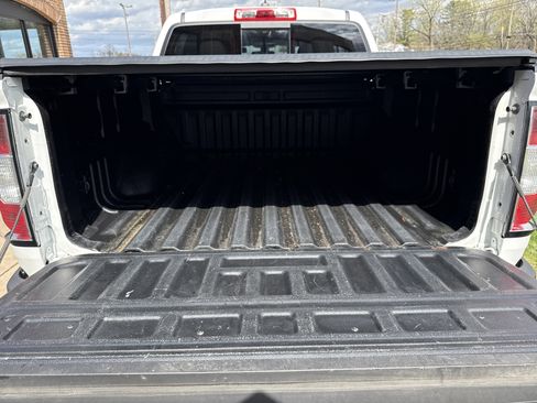 Used 2021 GMC Canyon AT4 w/ Trailering Package AWD/4WD image 8