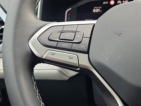New 2025 Volkswagen Taos SEL image 16
