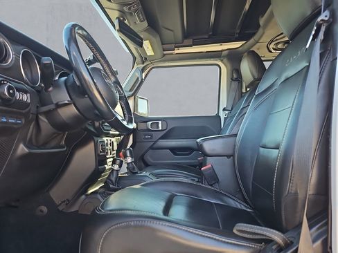 Used 2021 Jeep Wrangler Unlimited Sahara w/ Cold Weather Group image 9