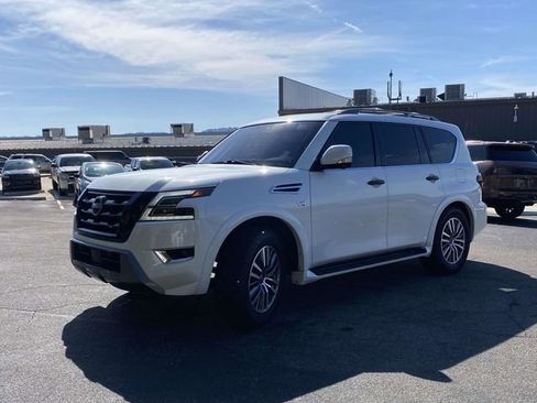 Used 2021 Nissan Armada SL w/ Captain's Chairs Package RWD image 8