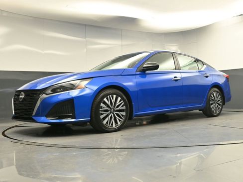 Used 2025 Nissan Altima 2.5 SV image 20