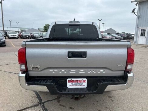 Used 2019 Toyota Tacoma SR5 image 5