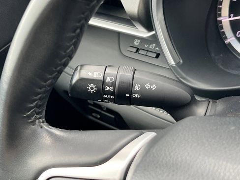 Used 2024 Toyota Highlander XLE image 36