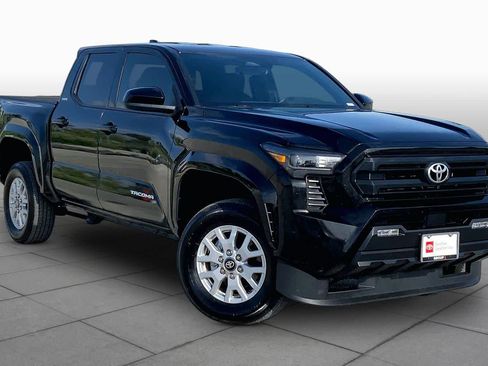 Used 2026 Toyota Tacoma SR5 RWD image 3