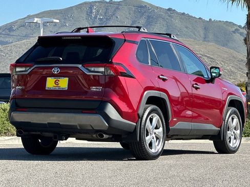 Used 2019 Toyota RAV4 Limited AWD/4WD image 3