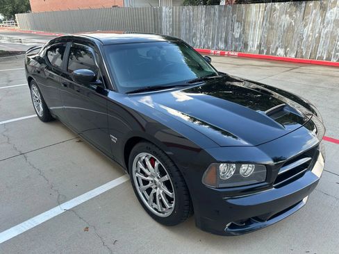Used 2010 Dodge Charger SRT8 w/ SRT Option Group II image 5