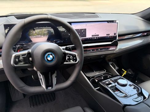 New 2027 BMW 550e xDrive AWD/4WD image 10