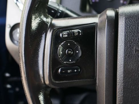 Used 2011 Ford F250 Lariat w/ Lariat Interior Pkg AWD/4WD image 27