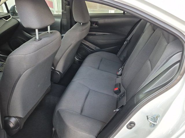 Used 2025 Toyota Corolla LE FWD image 14