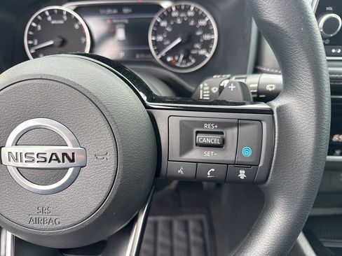 Certified 2021 Nissan Rogue SV image 27