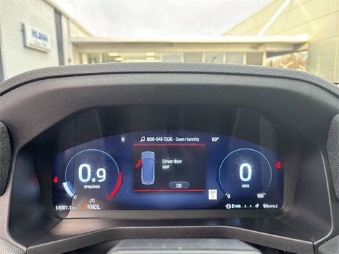 Used 2025 Ford Explorer ST-Line w/ ST-Line Street Pack image 10