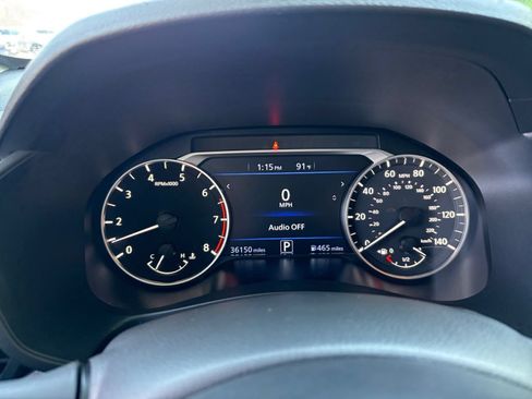 Used 2025 Nissan Altima 2.5 SV FWD image 40